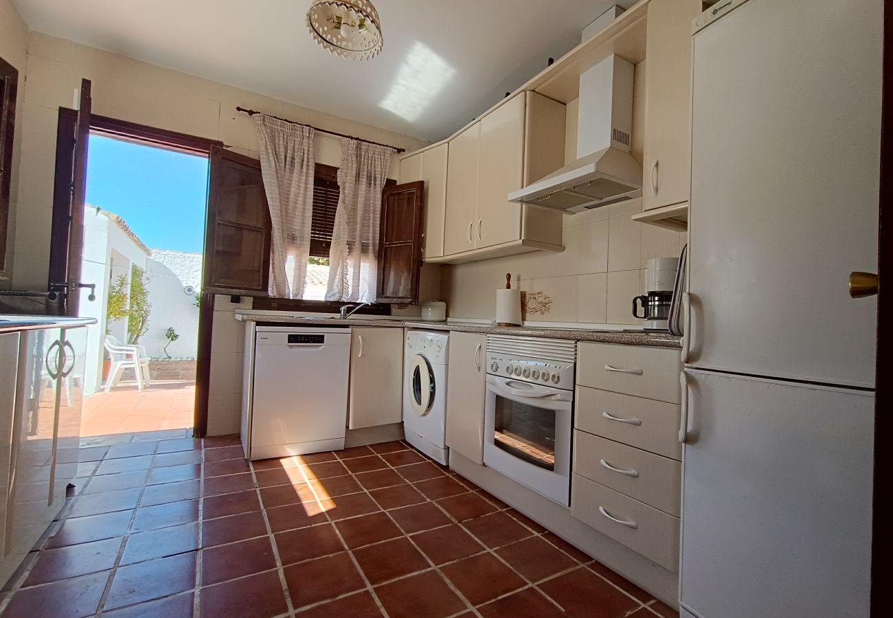 Chalet en Chiclana de la Frontera - R087 Chalet Augusta Emérita