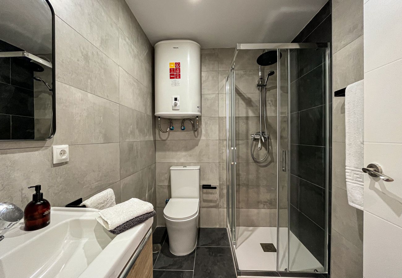 Apartamento en Oviedo - 625A 5 dormitorios con baño