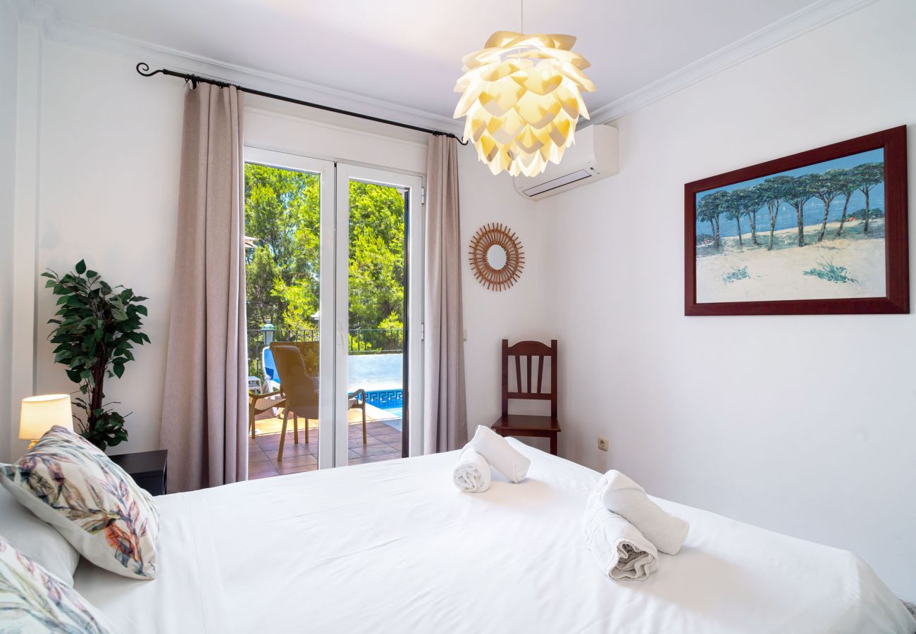 Villa en Nerja - Aljamar 4A Burriana Beach by Casasol