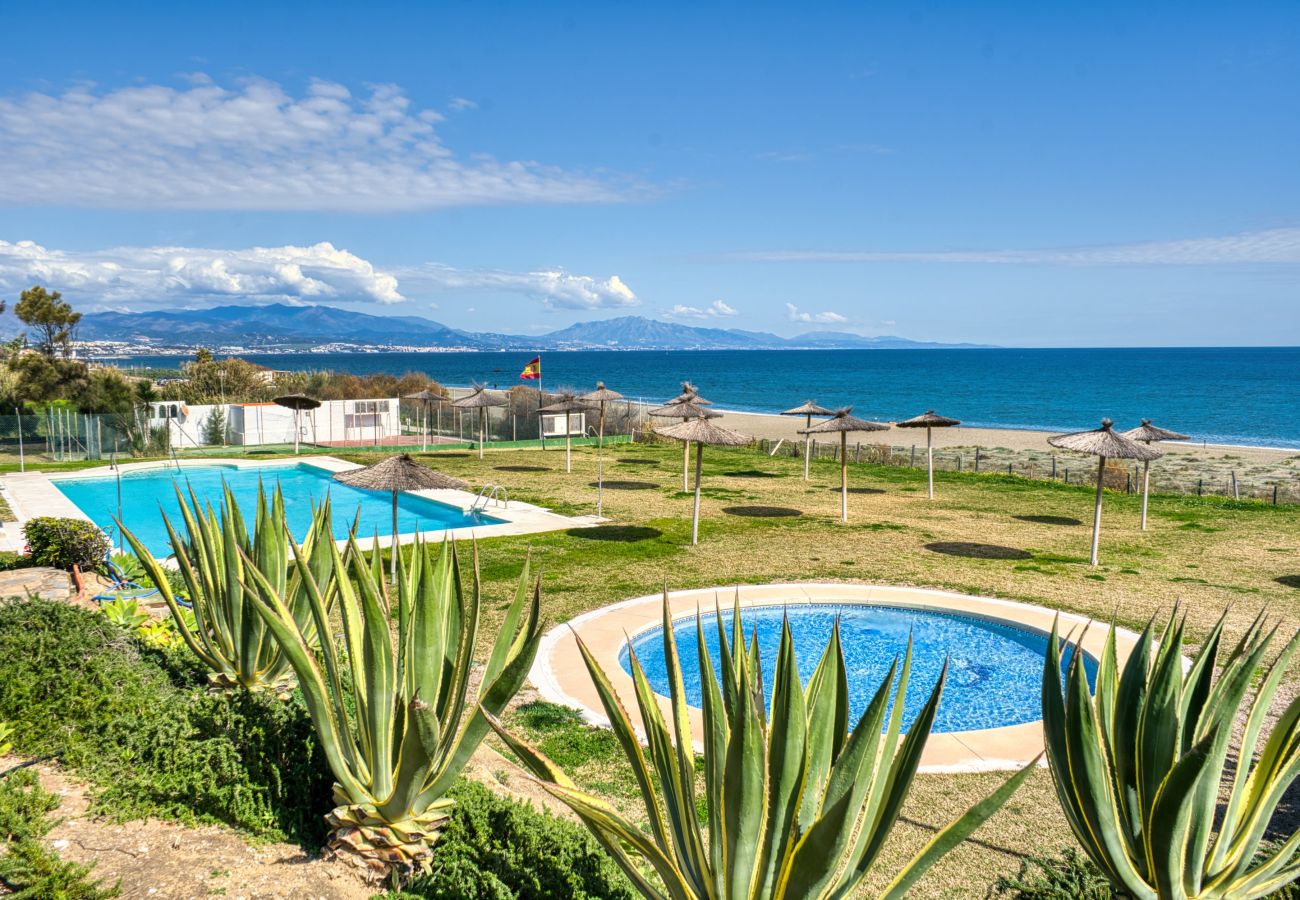 Apartamento en San Luis de Sabanillas - 3003 Beachfront Duplex Penthouse with Stunning Sea