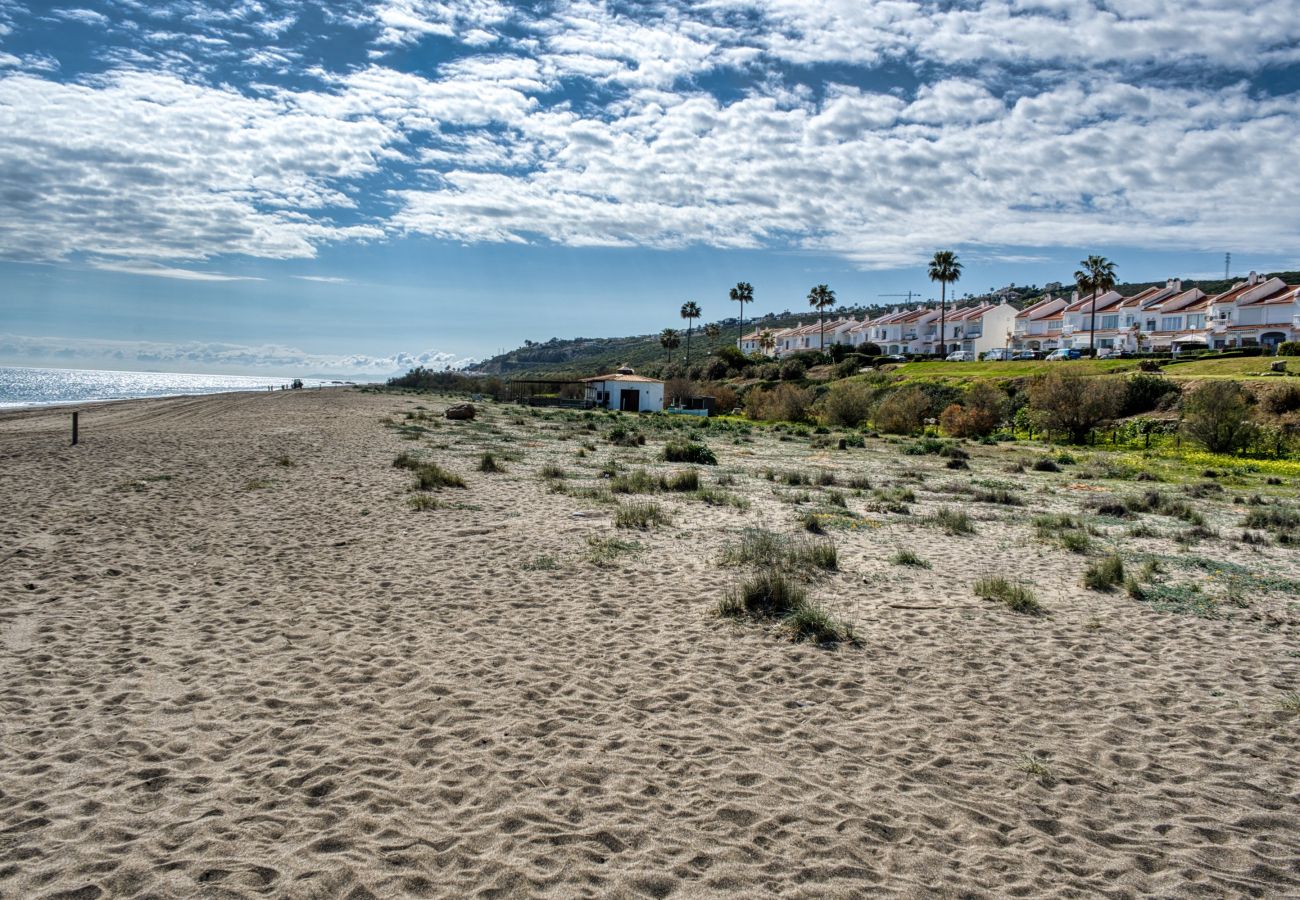 Apartamento en San Luis de Sabanillas - 3003 Beachfront Duplex Penthouse with Stunning Sea