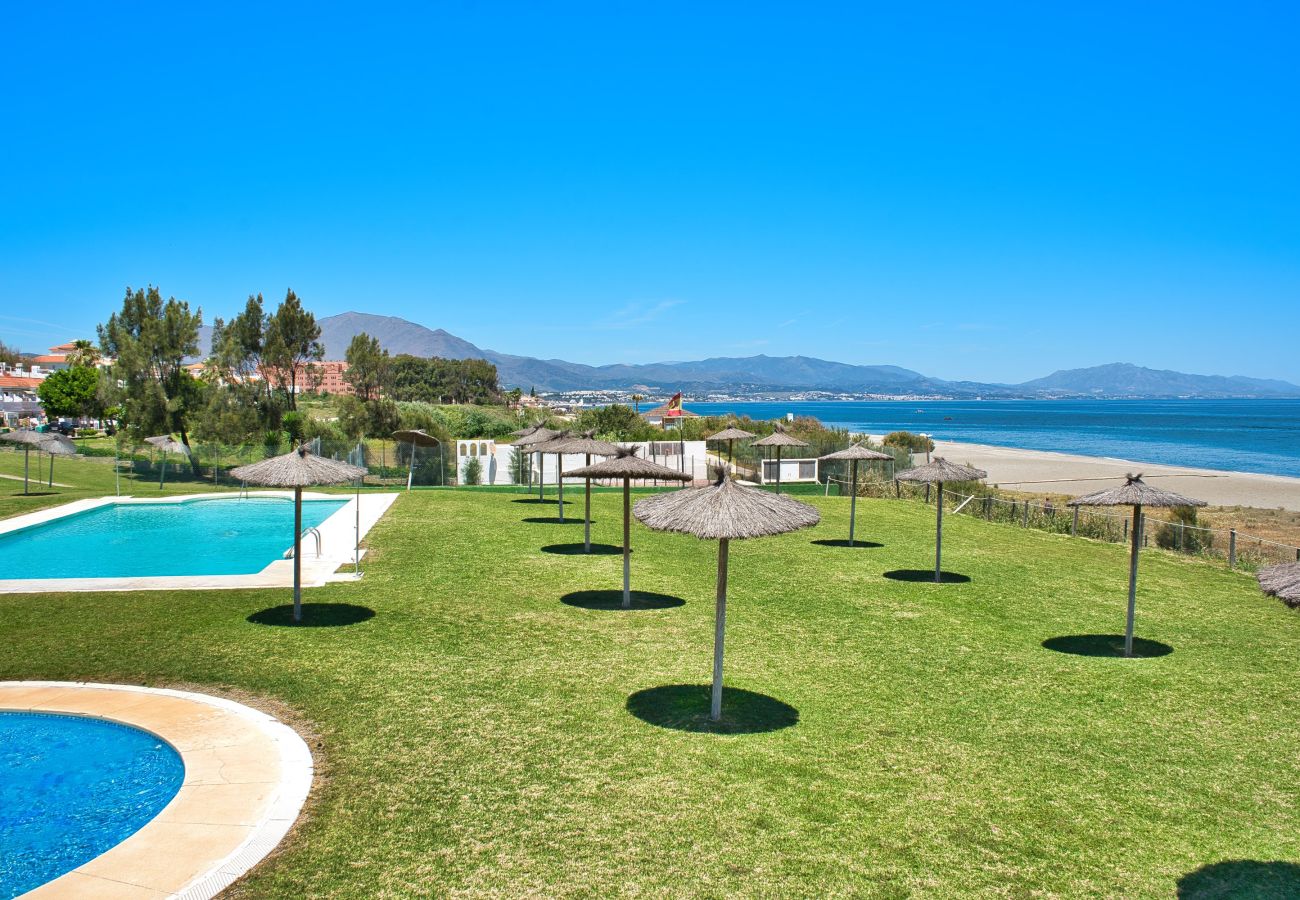 Apartamento en San Luis de Sabanillas - 3003 Beachfront Duplex Penthouse with Stunning Sea