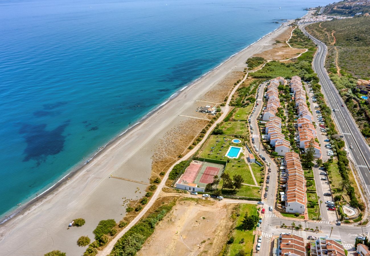 Apartamento en San Luis de Sabanillas - 3003 Beachfront Duplex Penthouse with Stunning Sea