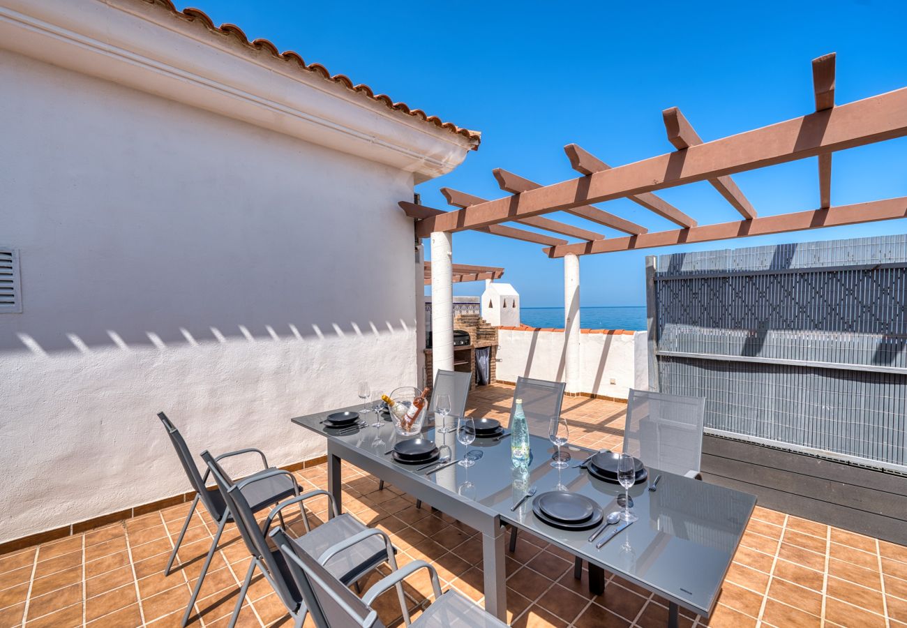 Apartamento en San Luis de Sabanillas - 3003 Beachfront Duplex Penthouse with Stunning Sea