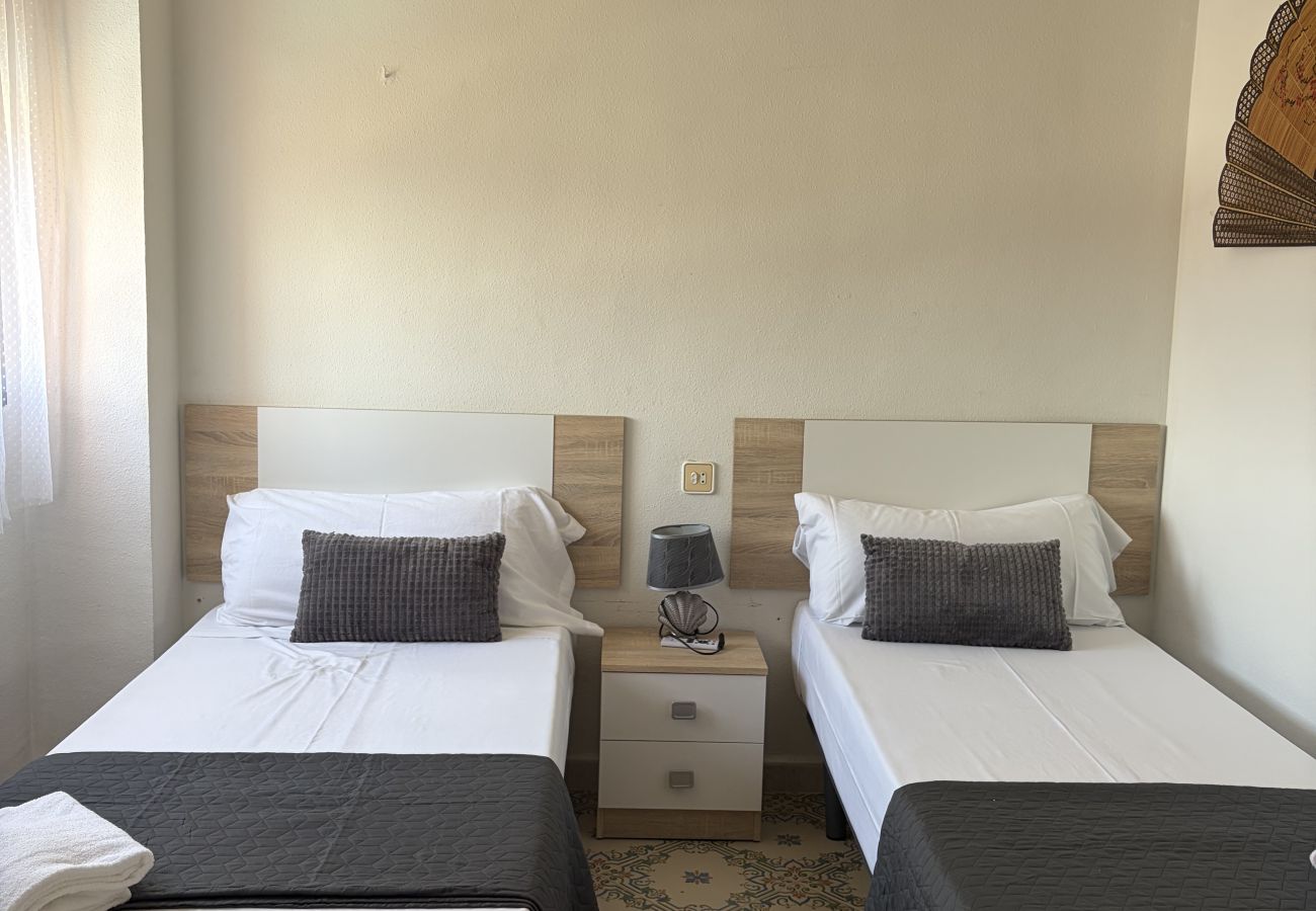Apartamento en Playa de Gandía - 1.Atenas 3º pta 5
