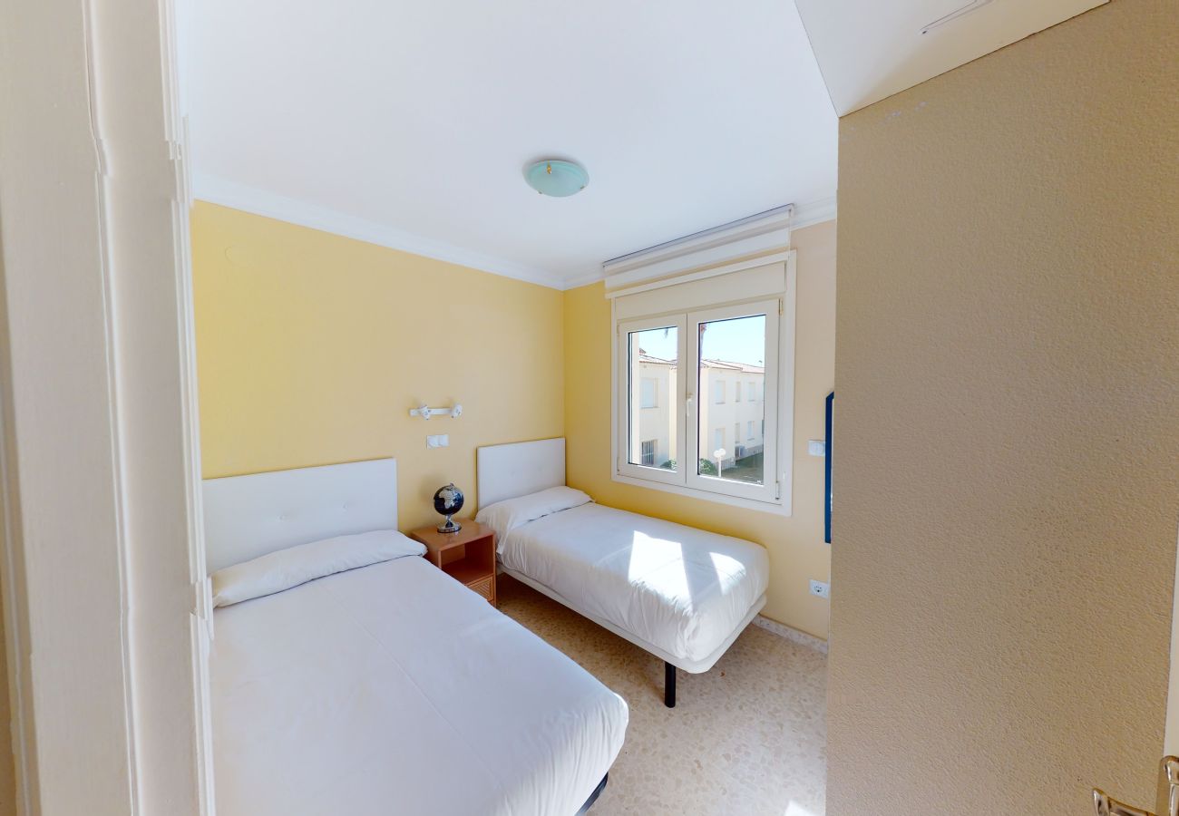 Apartamento en Oliva - Club Sevilla II 6D