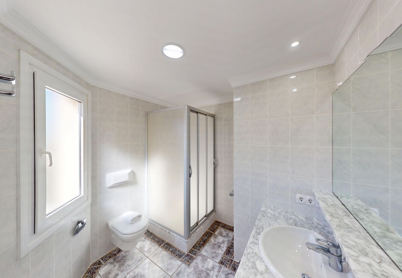 Villa en Oliva - Villa Picasso 14K