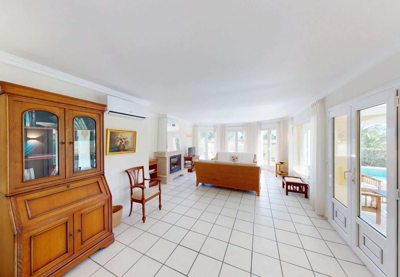 Villa en Oliva - Villa Picasso 14K
