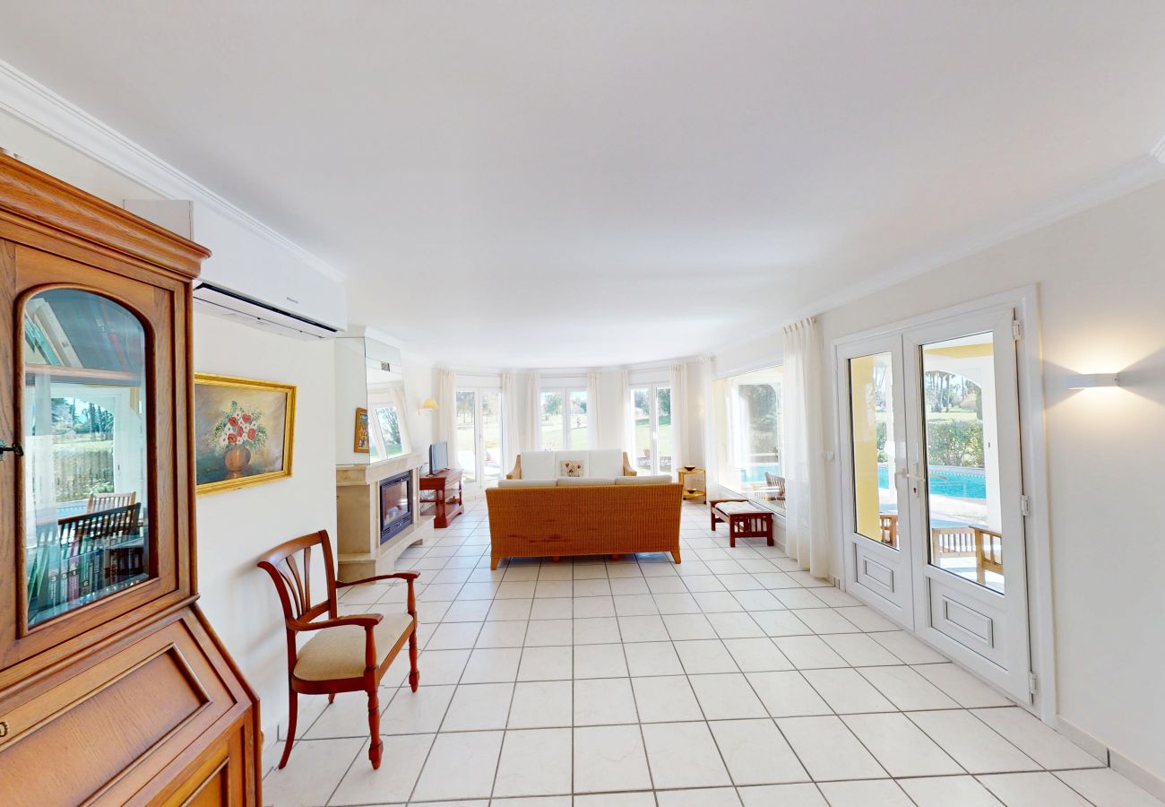 Villa en Oliva - Villa Picasso 14K