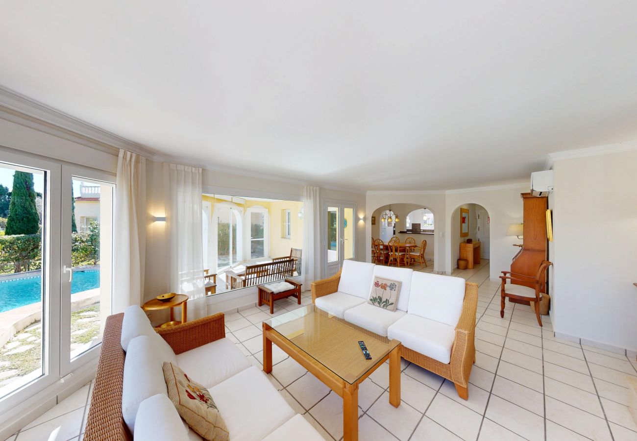 Villa en Oliva - Villa Picasso 14K