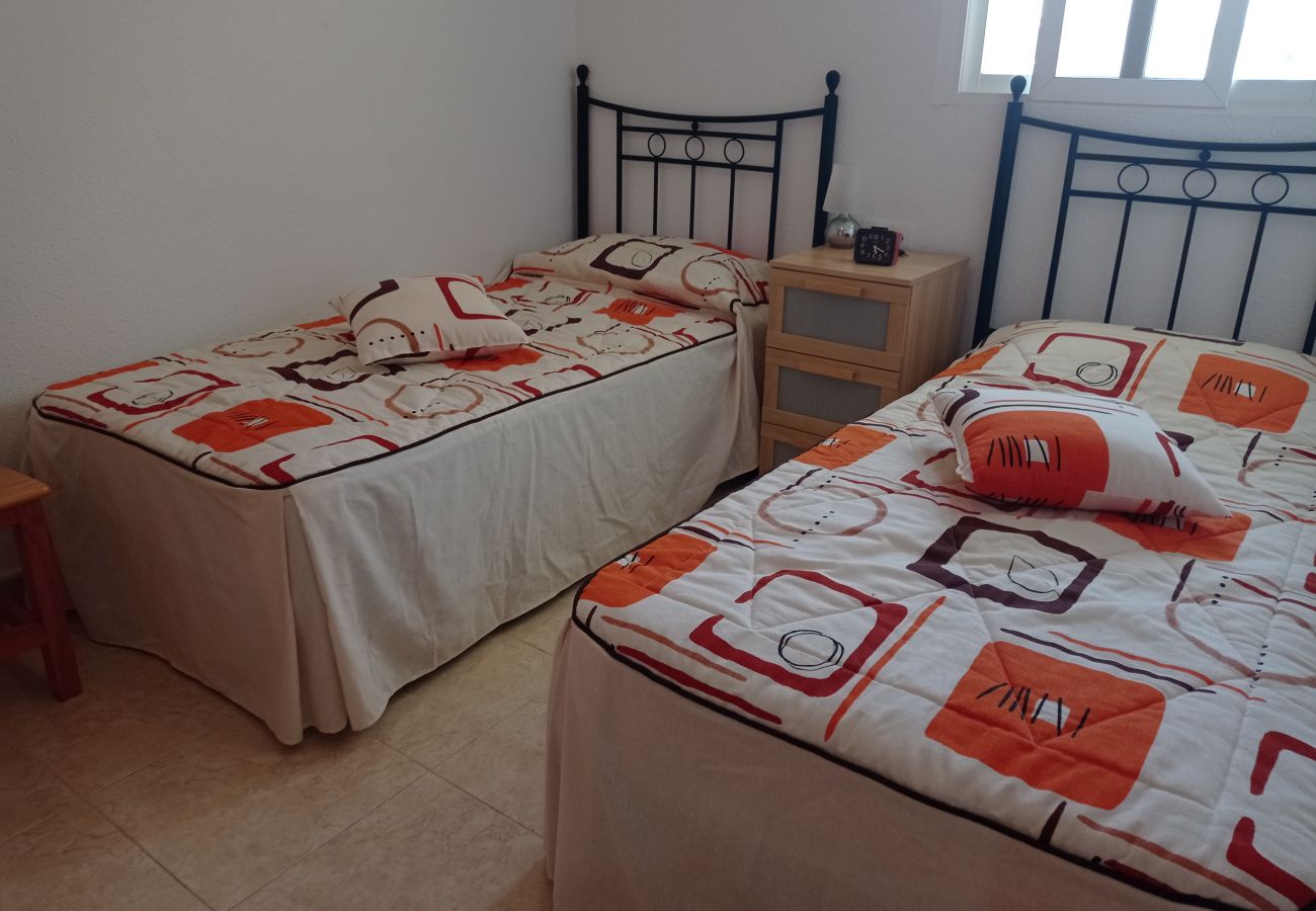 Apartamento en Xeraco Playa - Delfines III bl.III esc.II 2º pta.5 ático