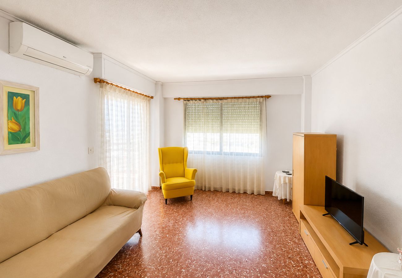 Apartamento en Xeraco Playa - MariPatri esc.I 3º pta.5