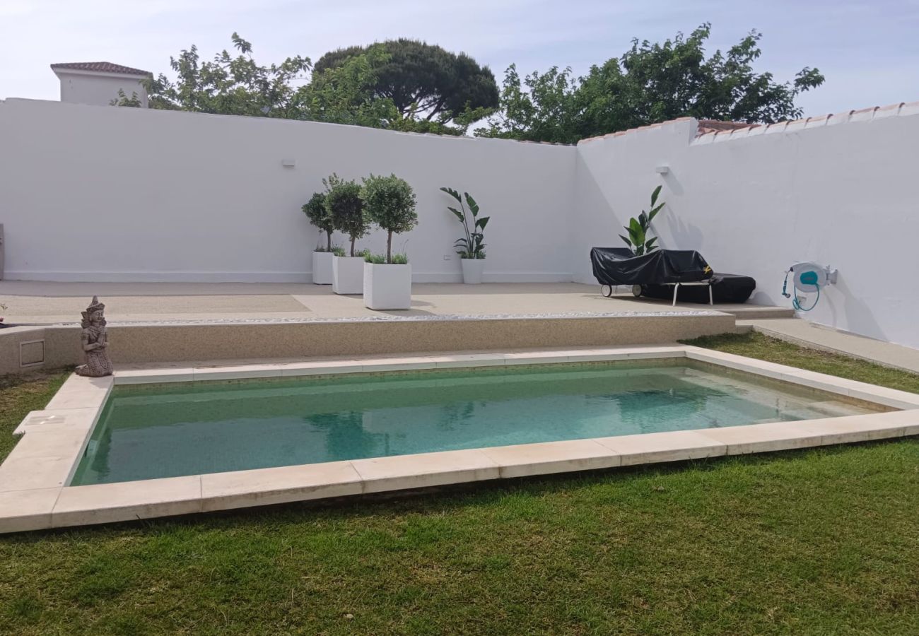 Casa rural en Chiclana de la Frontera - R103 Chalet Zalamea