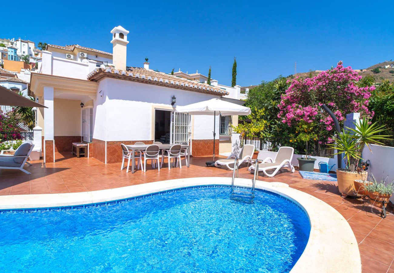 Villa en Torrox Costa - Villa Calidum: Private Pool Villa in Nerja