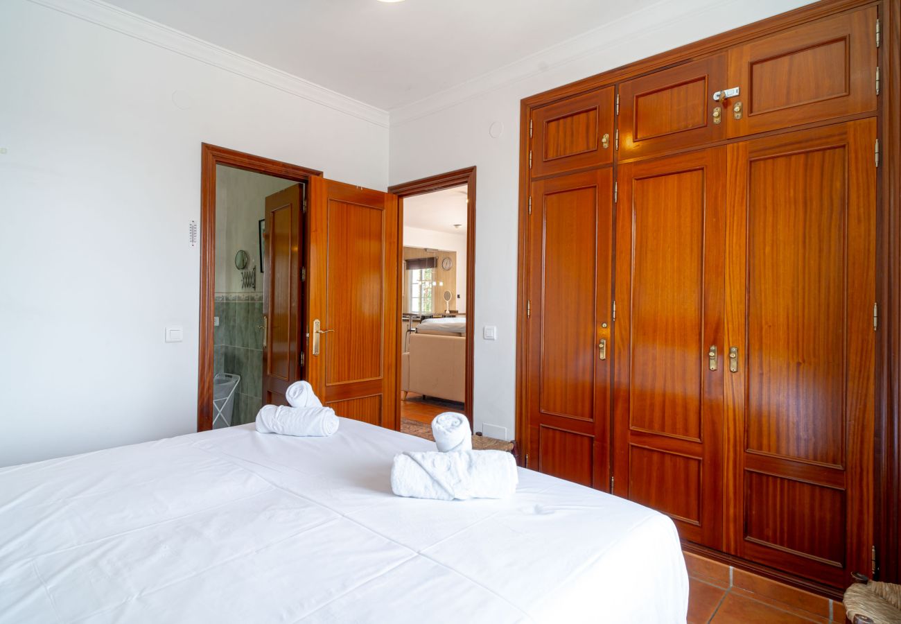 Villa en Torrox Costa - Villa Calidum: Private Pool Villa in Nerja