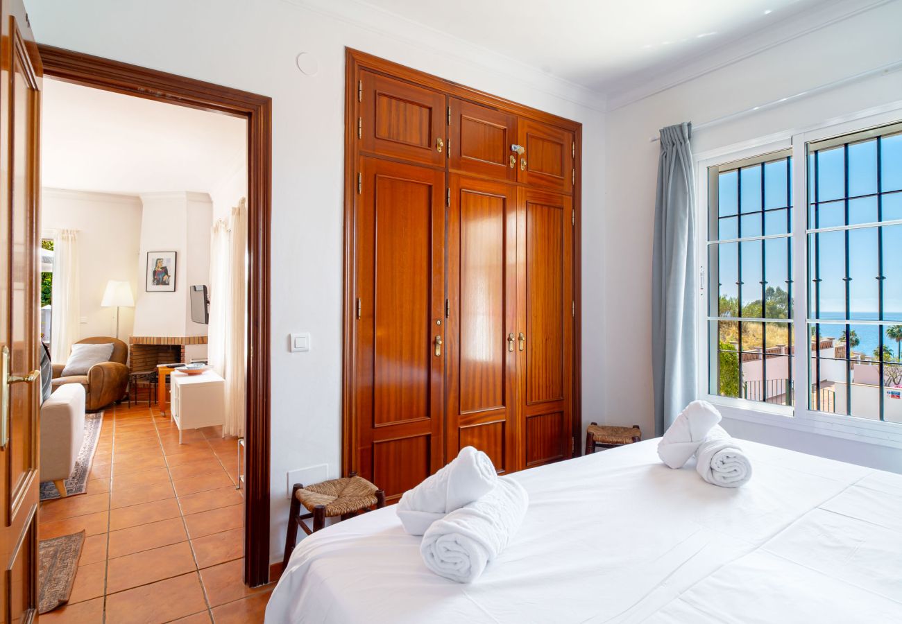 Villa en Torrox Costa - Villa Calidum: Private Pool Villa in Nerja