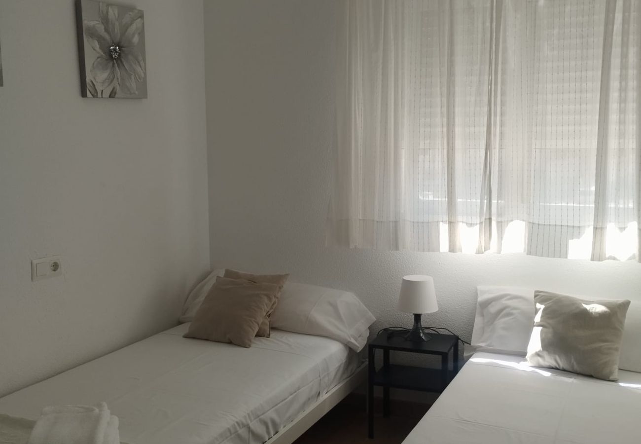 Apartamento en Playa de Gandía - 1.Roma V esc. 1 2º pta 6