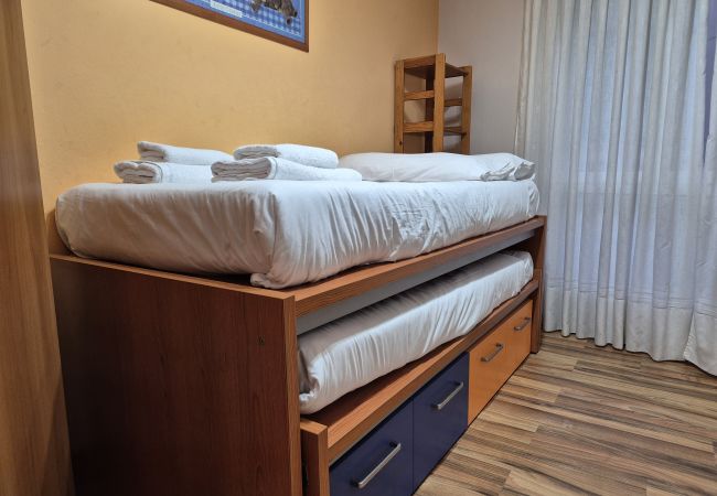 Apartamento en Luanco - 25A06 Centrico Playa 4 dormitorios Luanco