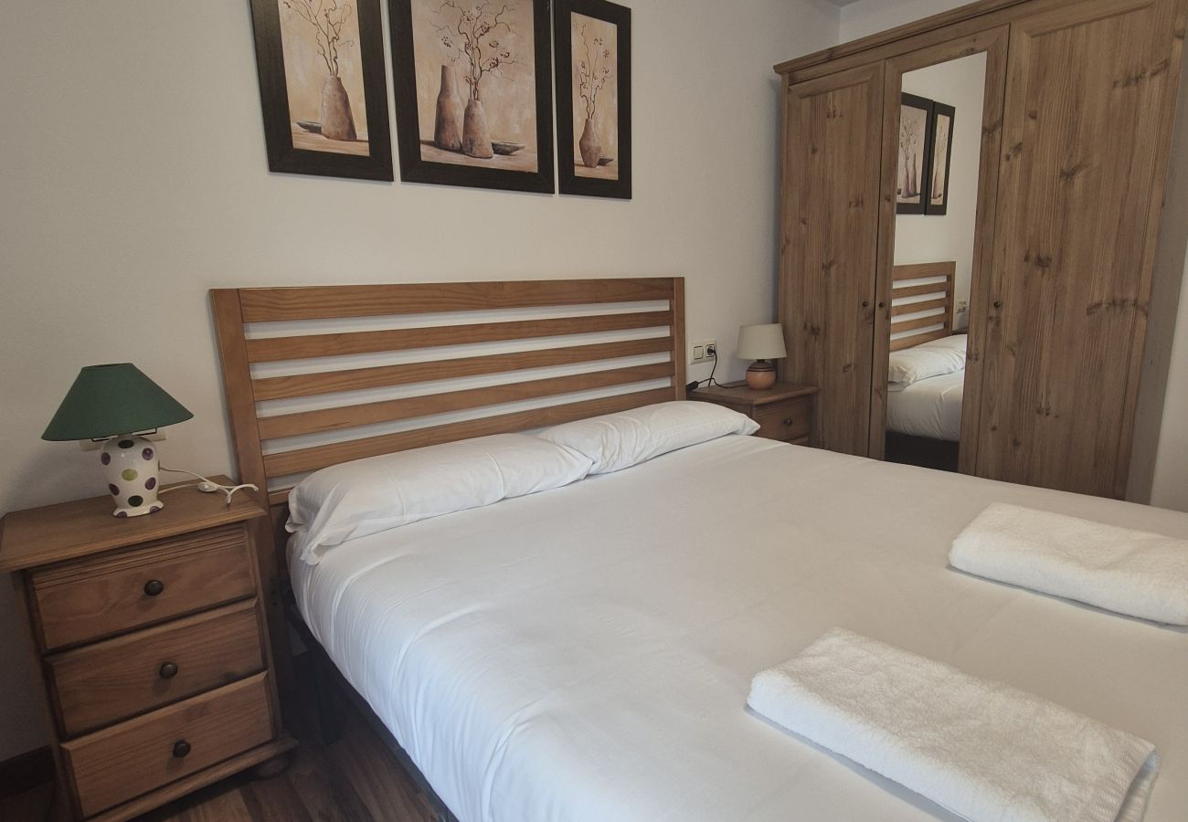 Apartamento en Luanco - 25A06 Centrico Playa 4 dormitorios Luanco
