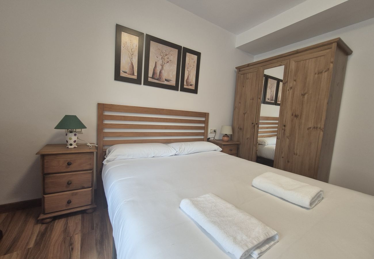 Apartamento en Luanco - 25A06 Centrico Playa 4 dormitorios Luanco
