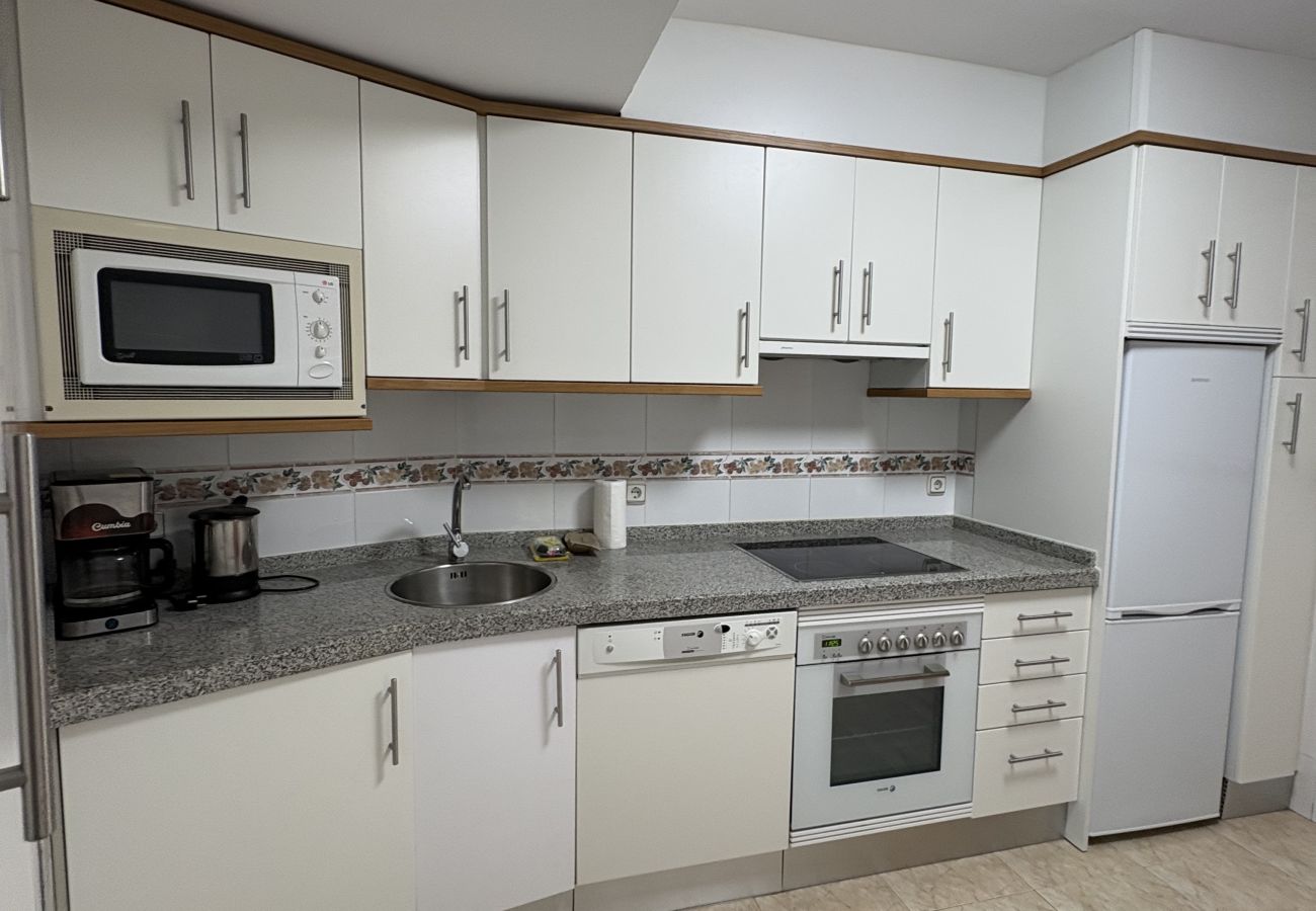 Apartamento en Gijón - 1A143 Amplio apartamento junto a la playa con masc