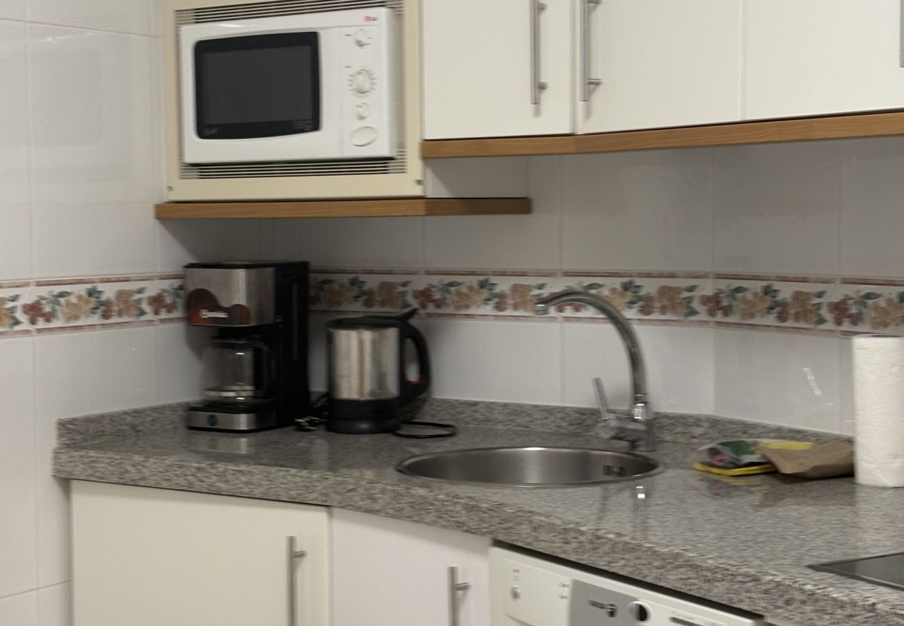 Apartamento en Gijón - 1A143 Amplio apartamento junto a la playa con masc