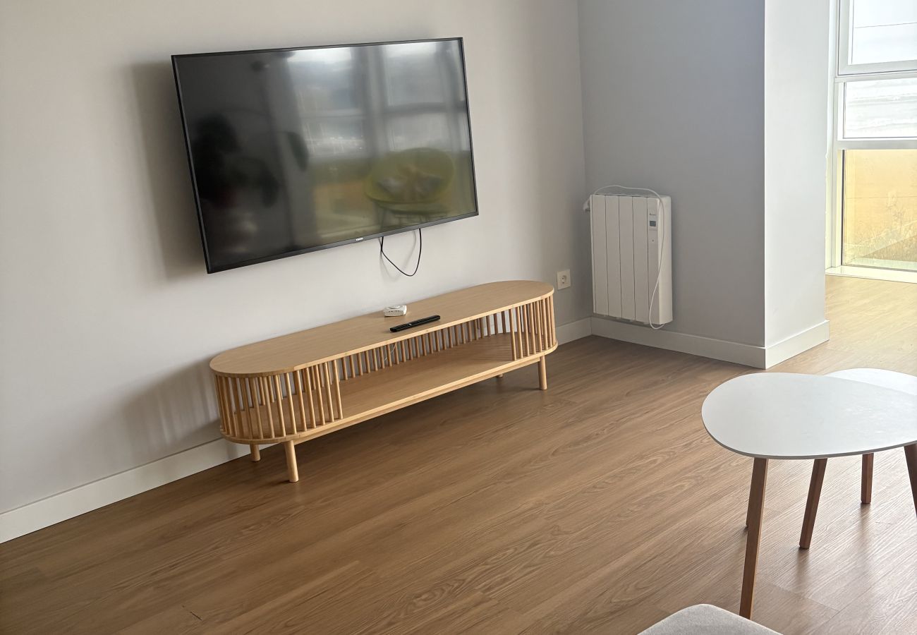 Apartamento en Gijón - 1B143 Amplio moderno 3 dormitorios  primera linea