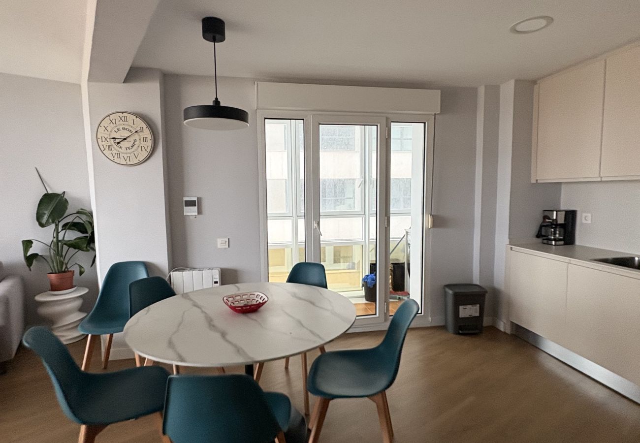 Apartamento en Gijón - 1B143 Amplio moderno 3 dormitorios  primera linea