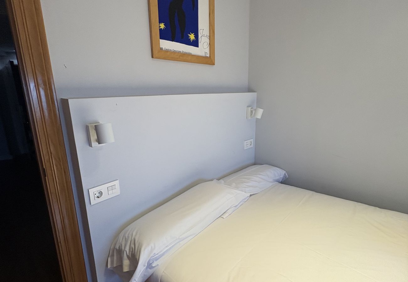 Apartamento en Gijón - 1B143 Amplio moderno 3 dormitorios  primera linea