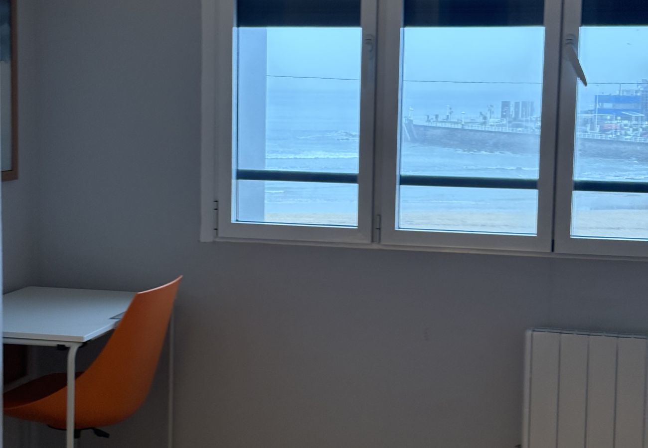 Apartamento en Gijón - 1B143 Amplio moderno 3 dormitorios  primera linea