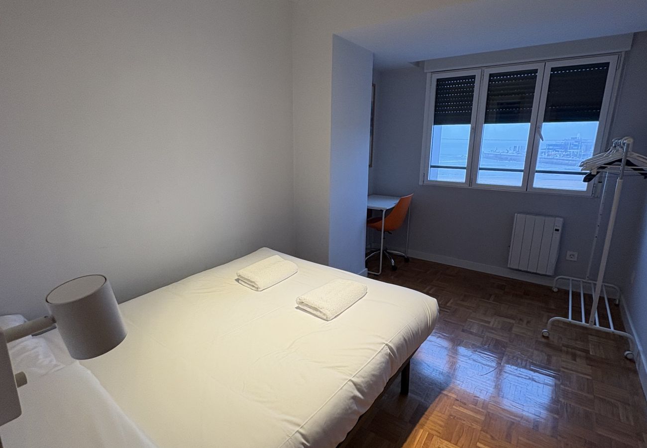 Apartamento en Gijón - 1B143 Amplio moderno 3 dormitorios  primera linea