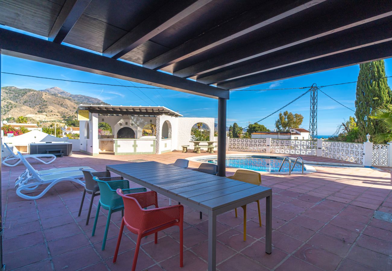 Villa en Nerja - Villa Mauri Private Pool by Casasol