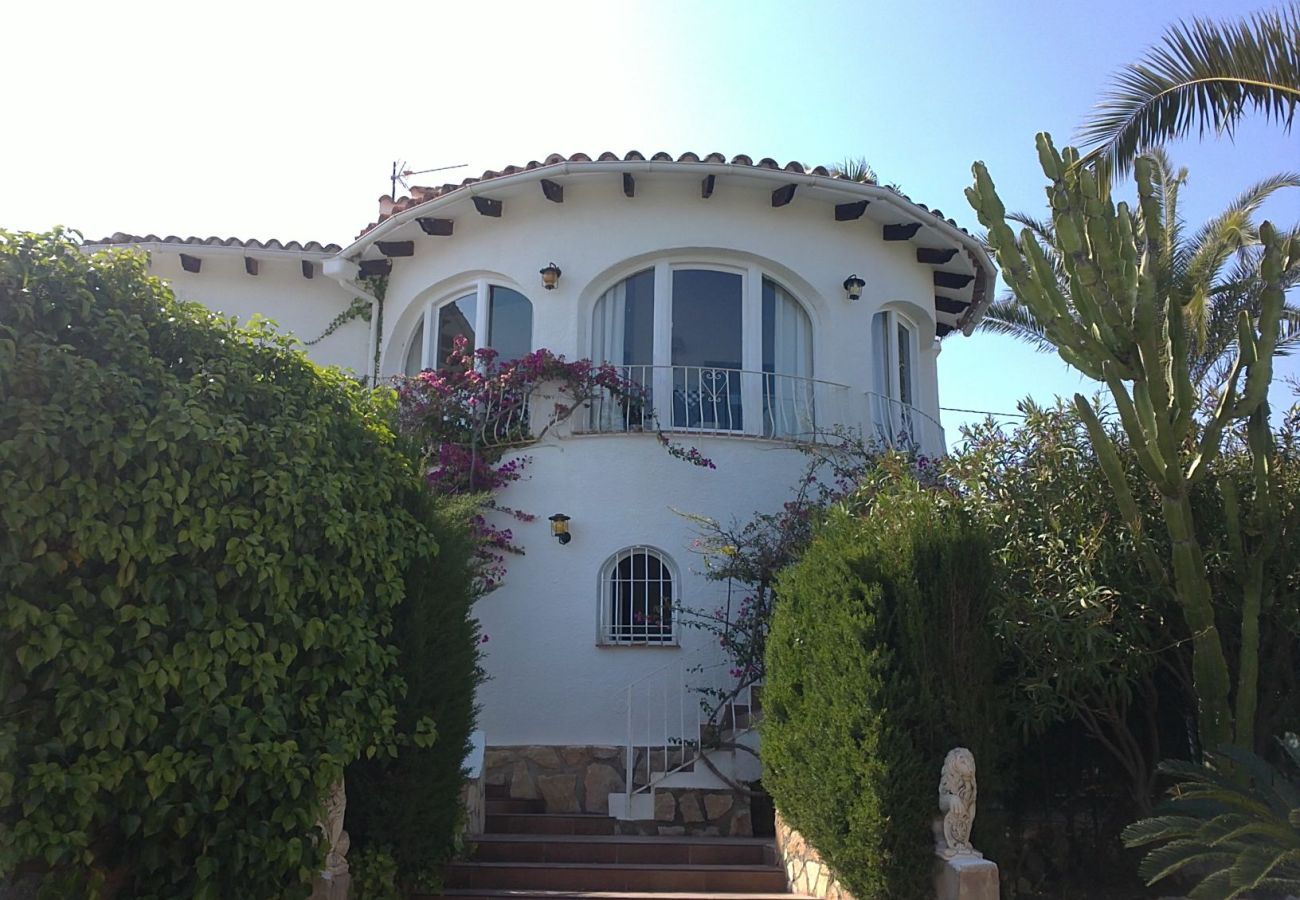 Villa en Calpe - AT060 VILLA ORTENBACH