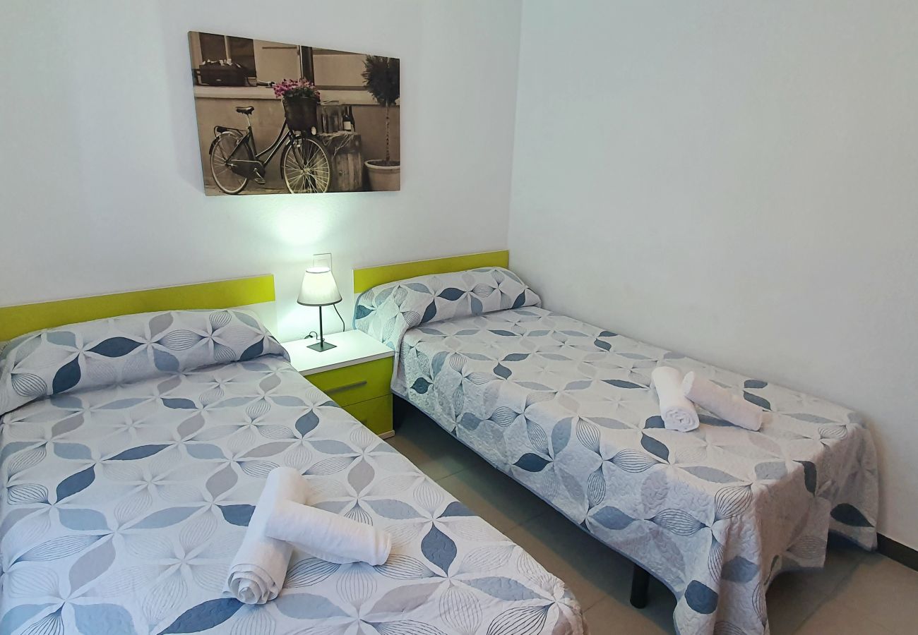 Apartamento en Gandia - GARDENIAS III - 9º  - A