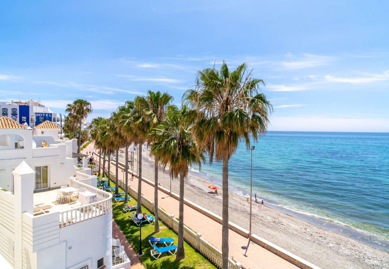 Apartamento en Nerja - Stella Maris Beachfront 2J by Casasol