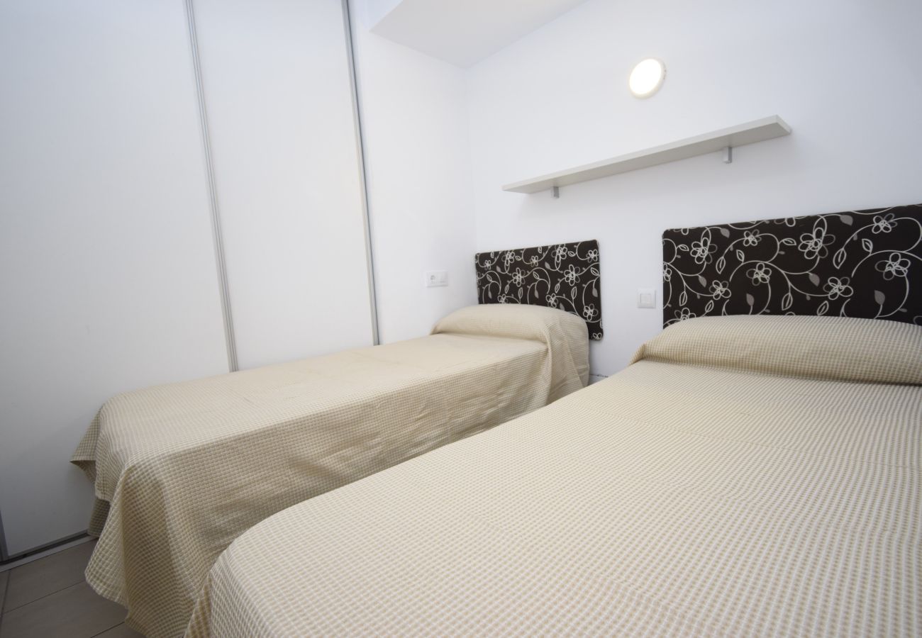 Estudio en Benidorm - CABALLOS 2D (ESTUDIO)
