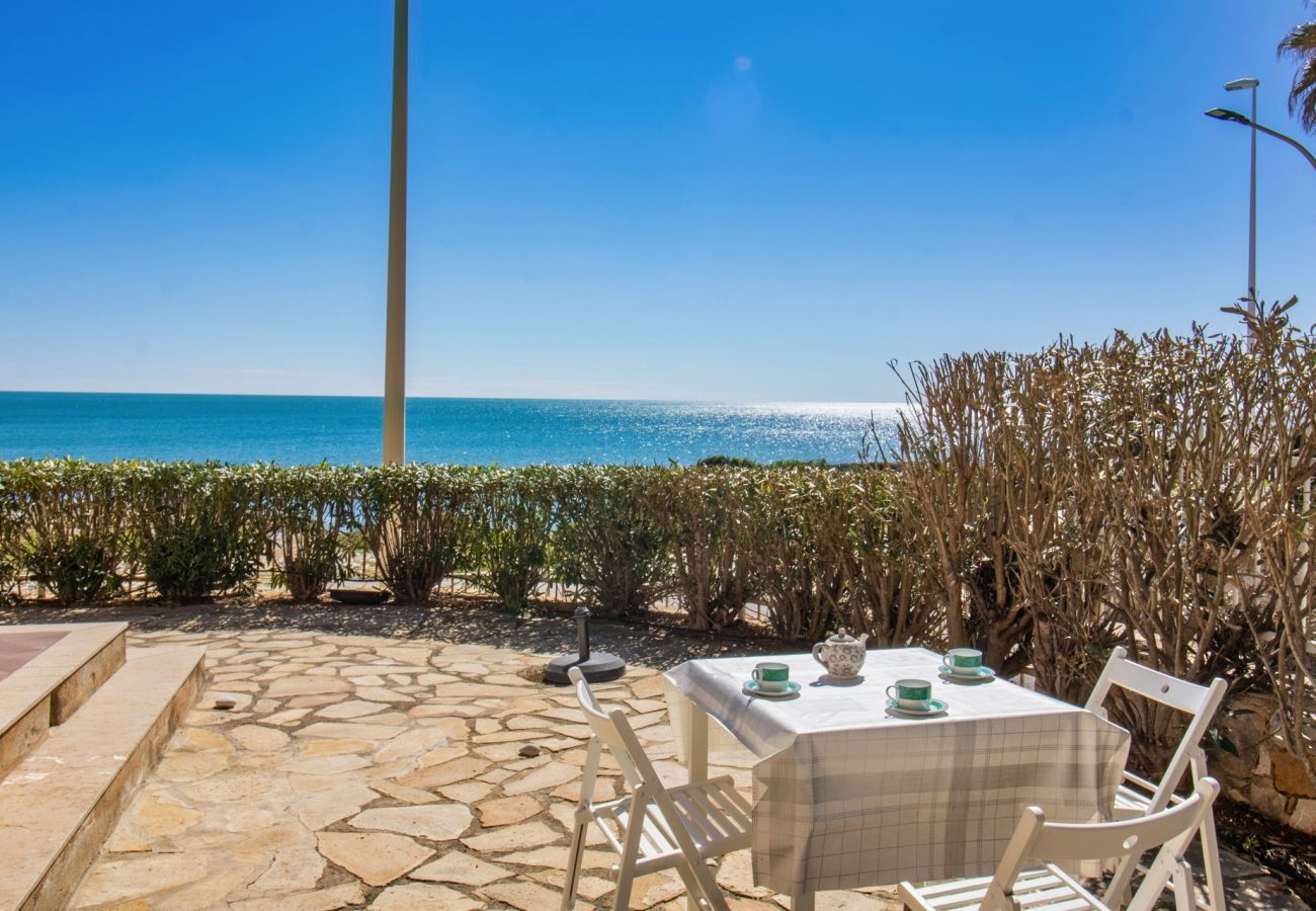 Villa en Alcoceber / Alcossebre - Lujosa villa frente al mar TRES PLAYAS