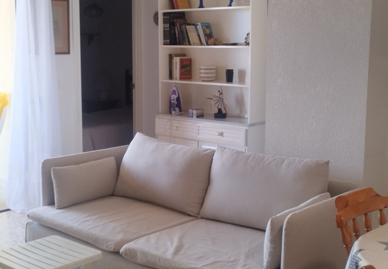 Apartamento en Playa de Gandía - 1.Manacor esc.I 8º pta.15