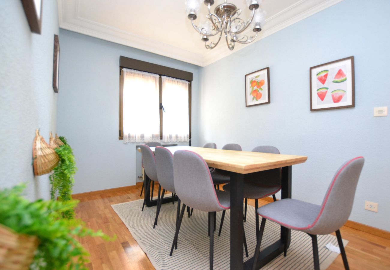 Casa en Villaviciosa - 210A Casa Linares Amplia casa en Villaviciosa Casa en Villaviciosa - 210A Casa Linares Amplia casa en Villaviciosa