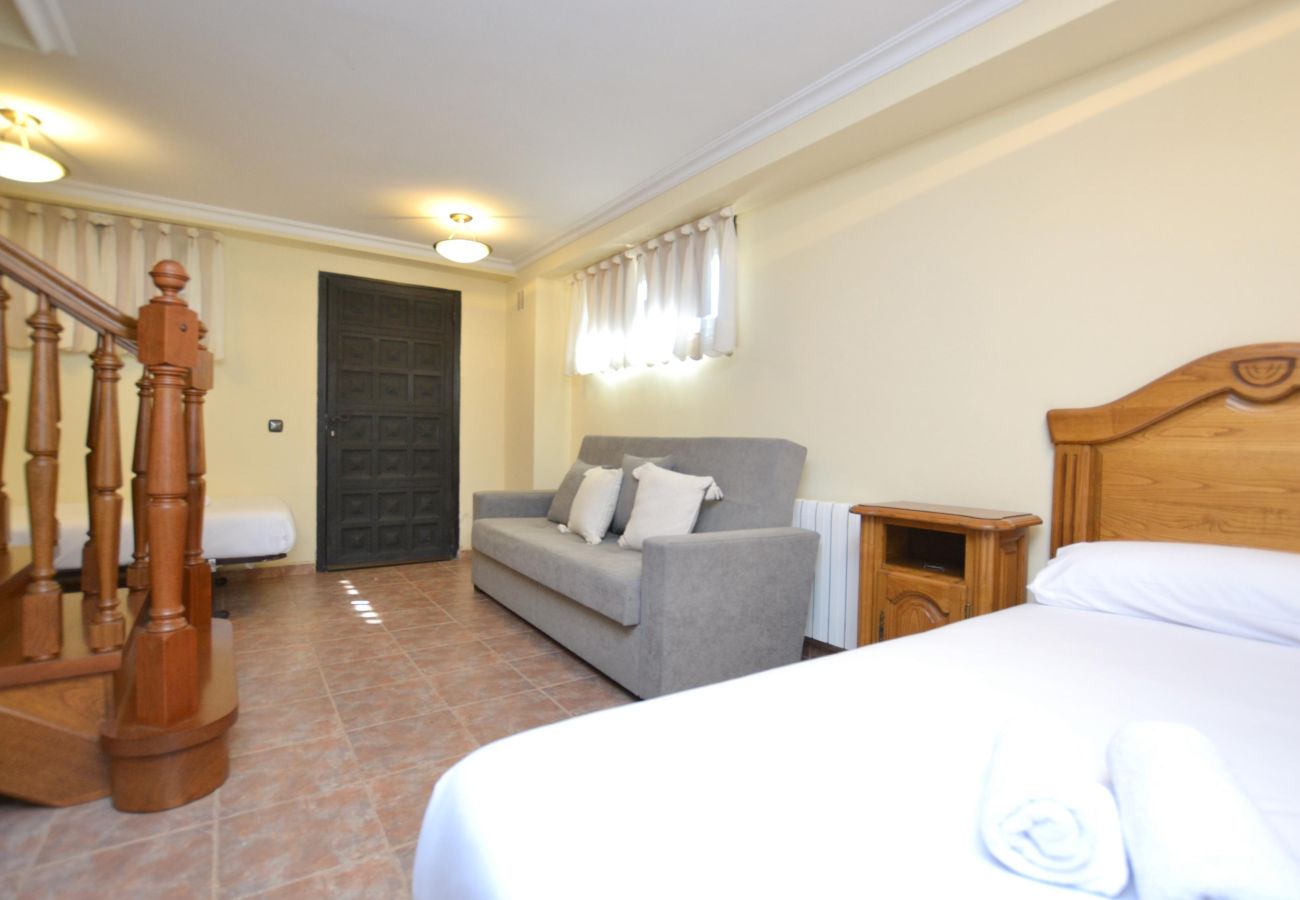 Casa en Villaviciosa - 210A Casa Linares Amplia casa en Villaviciosa Casa en Villaviciosa - 210A Casa Linares Amplia casa en Villaviciosa