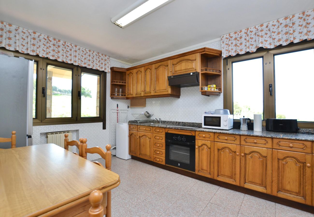 Casa en Villaviciosa - 210A Casa Linares Amplia casa en Villaviciosa Casa en Villaviciosa - 210A Casa Linares Amplia casa en Villaviciosa