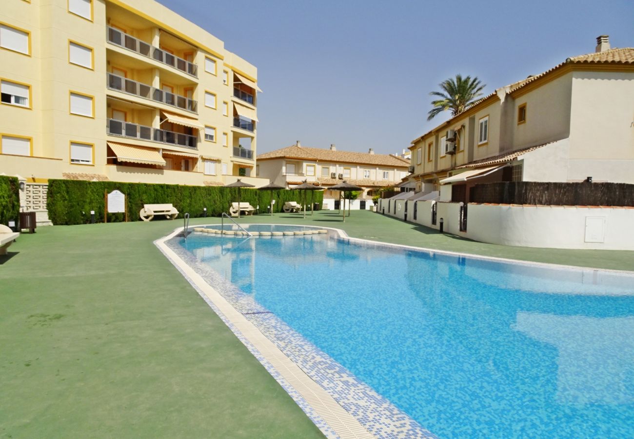 Casa adosada en Oliva - POLIGONO 5 - CASA 20 Casa adosada en Oliva - POLIGONO 5 - CASA 20