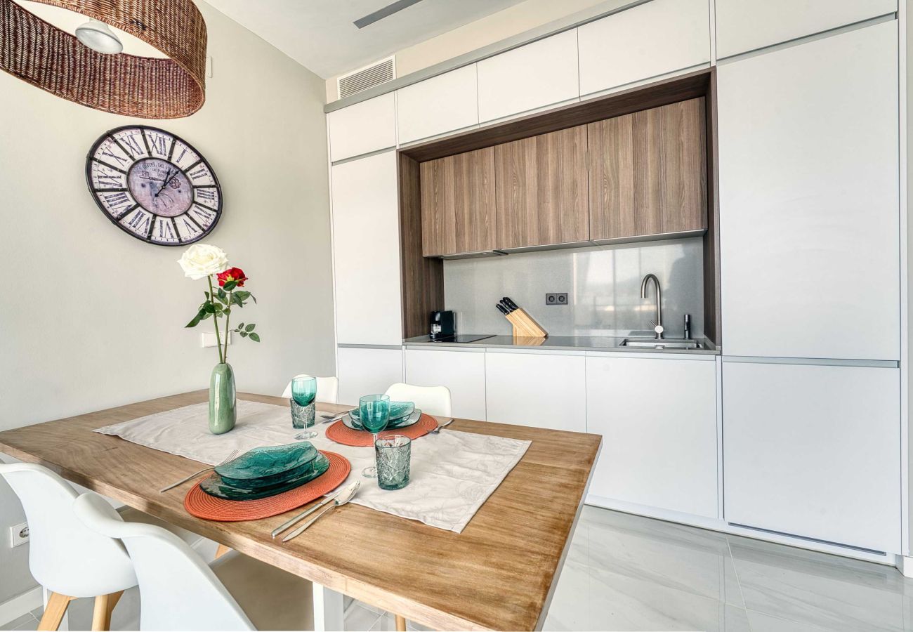 Apartamento en Marbella - 3095 Elegant Beachside Apartment in Puerto Banús