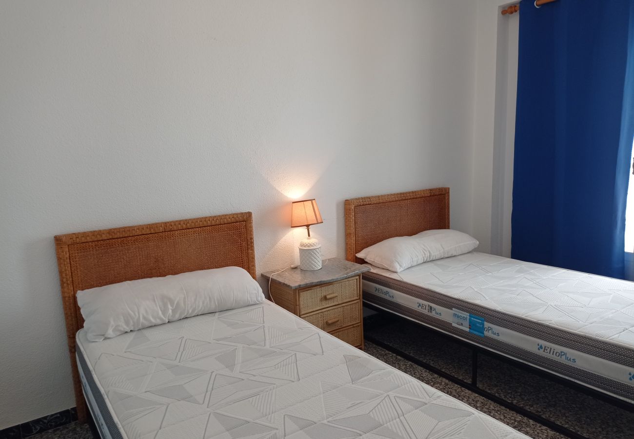Apartamento en Playa de Gandía - 1.Mar Blau esc.I 3º pta 6