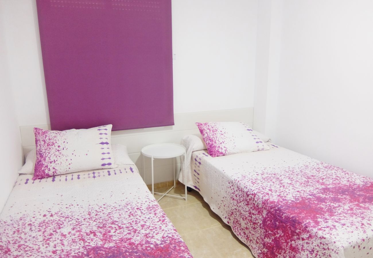 Apartamento en Oliva - FAMILY HOUSE - POLIGONO 4 14/16 Apartamento en Oliva - FAMILY HOUSE - POLIGONO 4 14/16