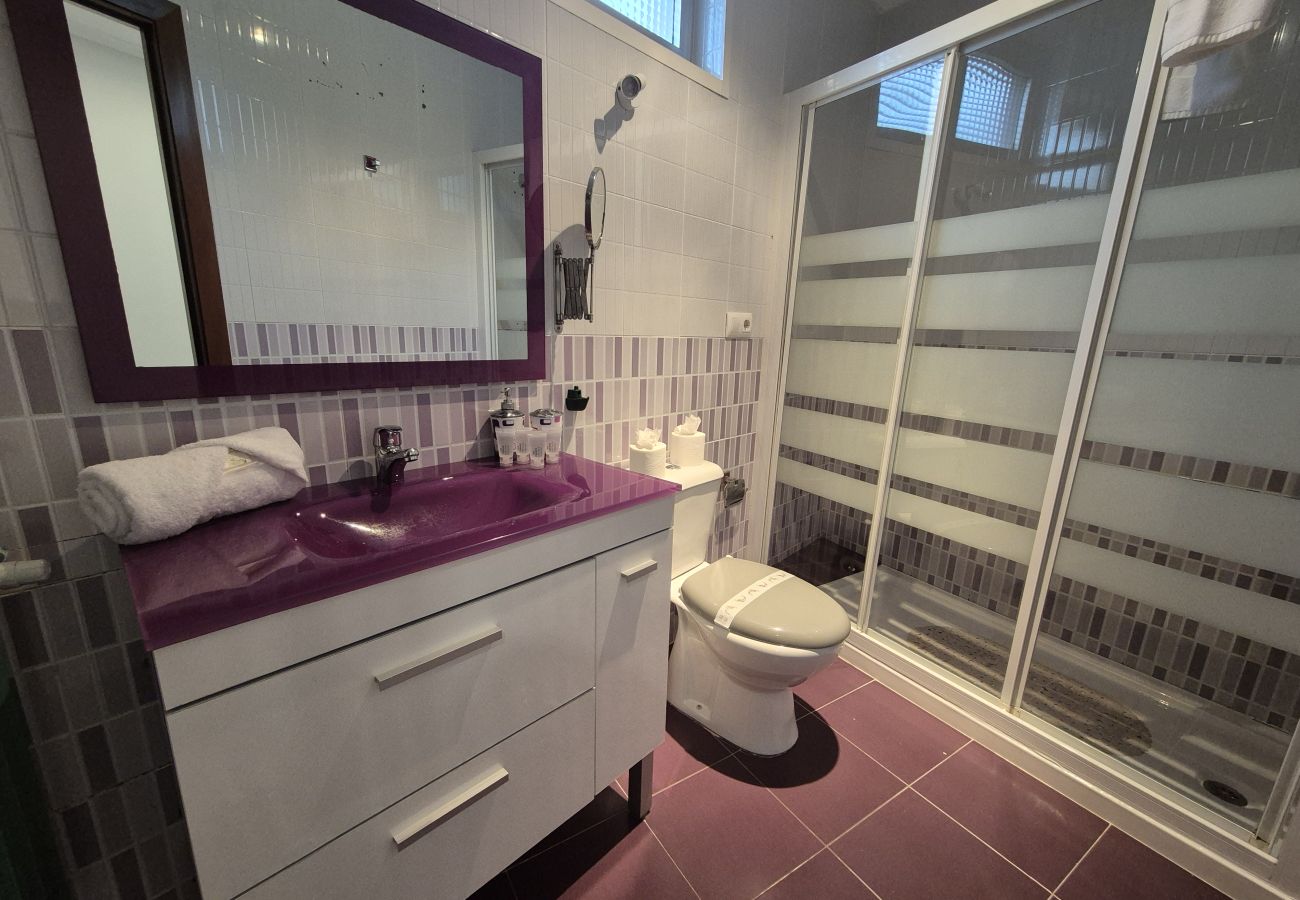 Apartamento en Langreo - 33A02 Amplio Apartamento en Tuilla
