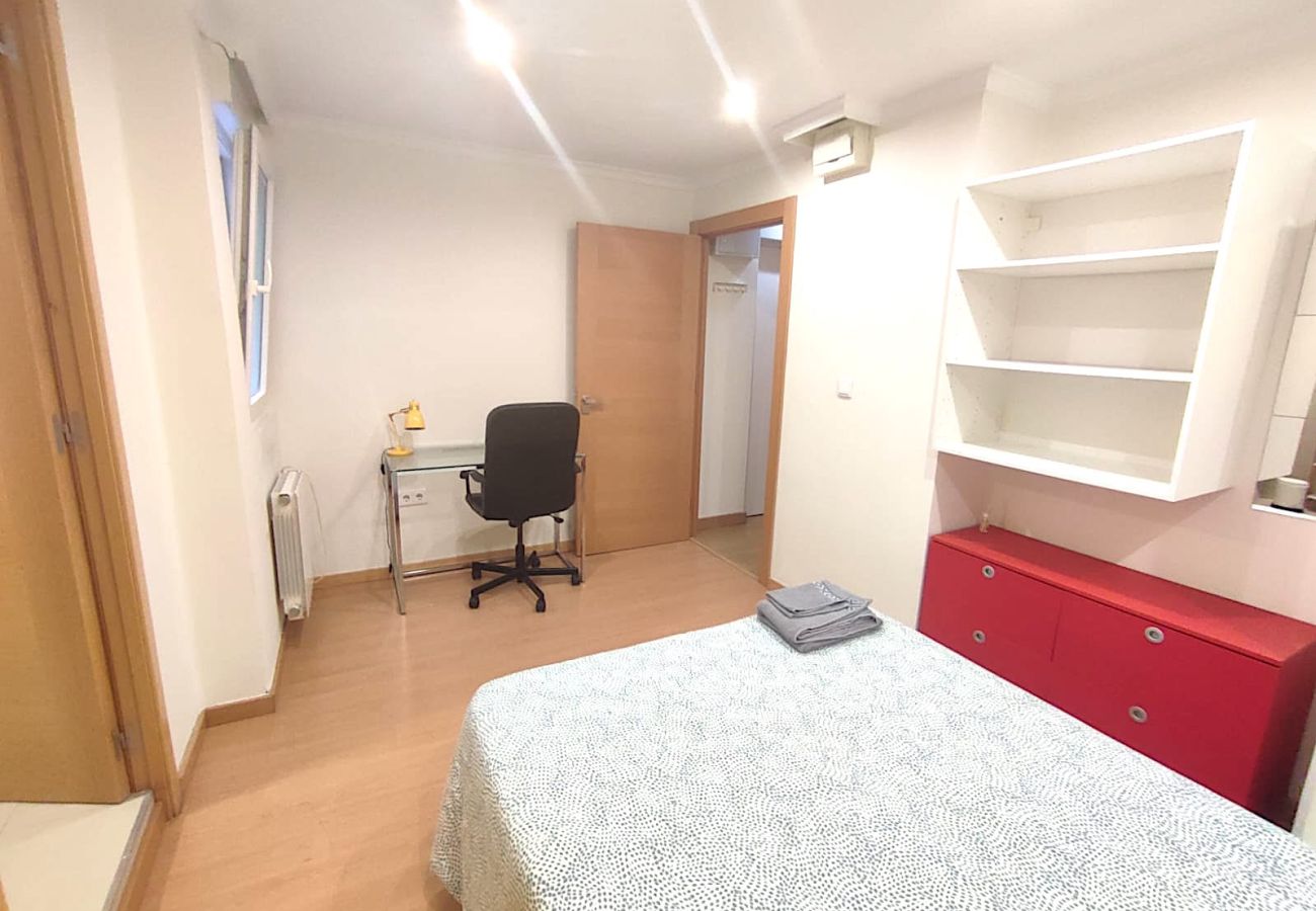 Apartamento en Oviedo - 625B 4 Suites Pumarín