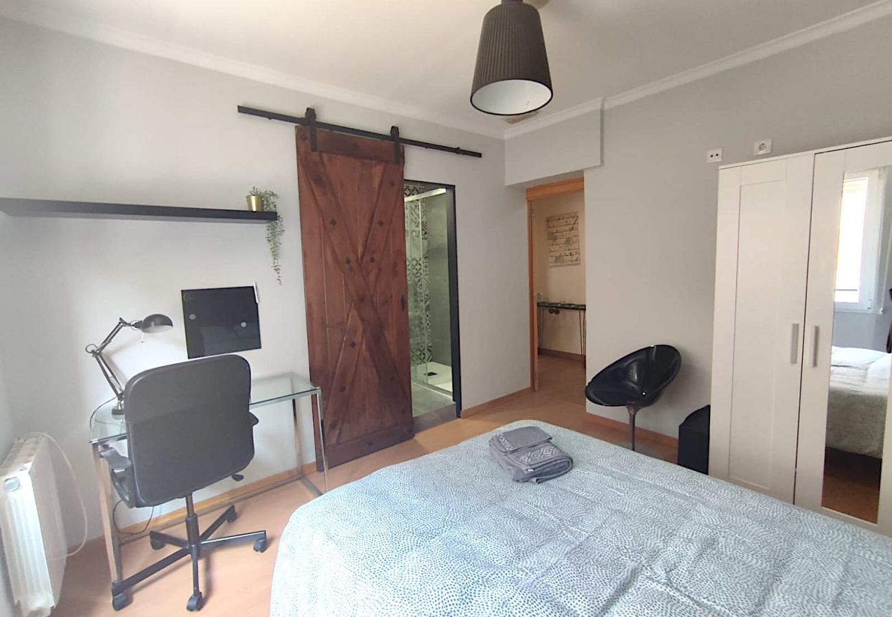 Apartamento en Oviedo - 625B 4 Suites Pumarín