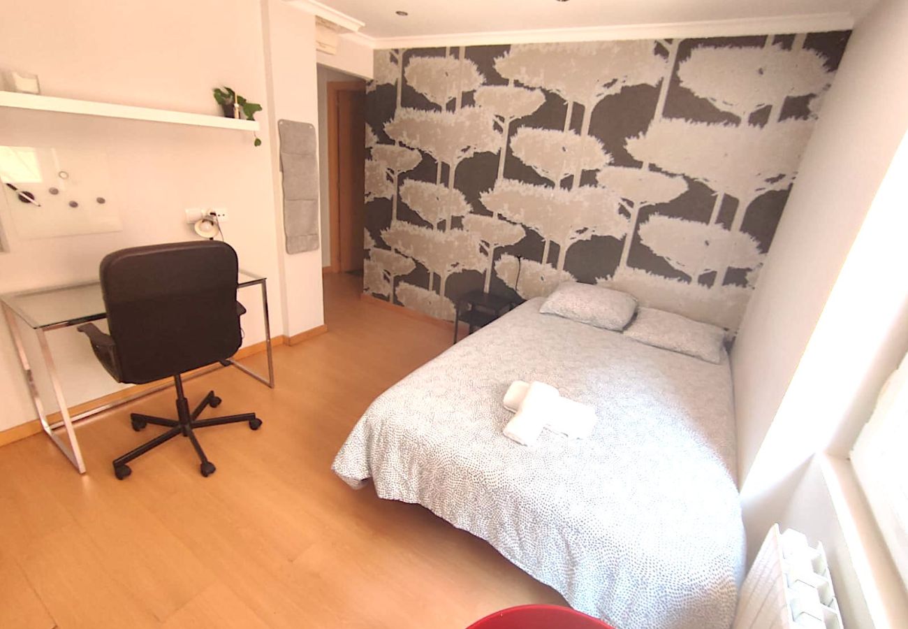 Apartamento en Oviedo - 625B 4 Suites Pumarín