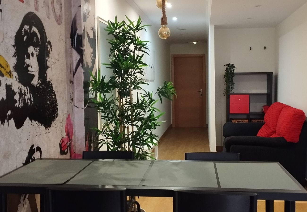 Apartamento en Oviedo - 625B 4 Suites Pumarín